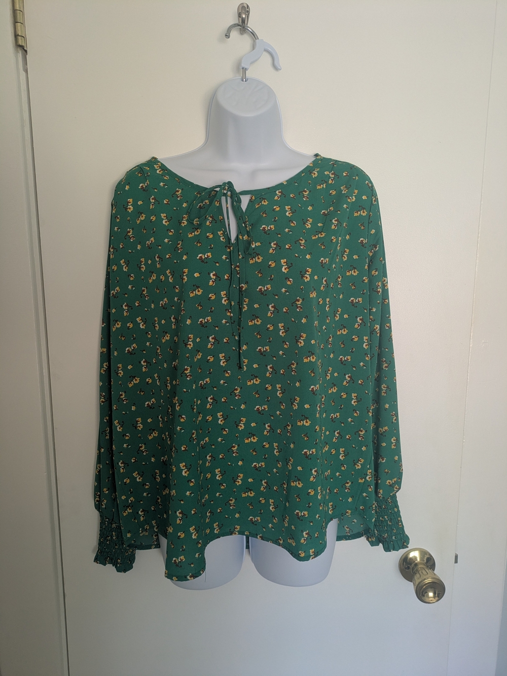 Pleione Green Floral Tie-Front Blouse Women's Size Medium Cottagecore